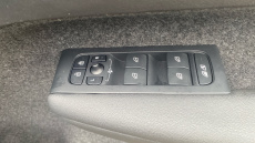 Volvo XC40 2.0 B3P Plus Dark 5dr Auto Petrol Estate